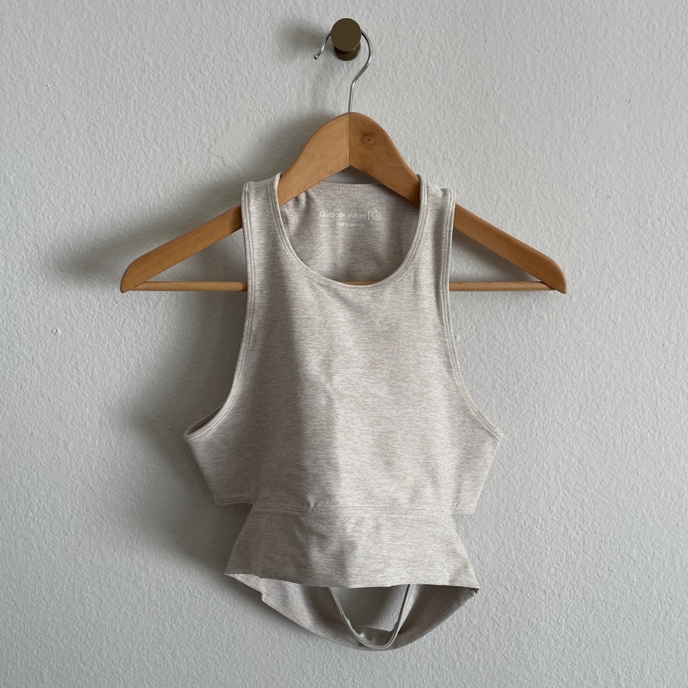 Outdoor voices open back sports bra in heathered oatmeal size small